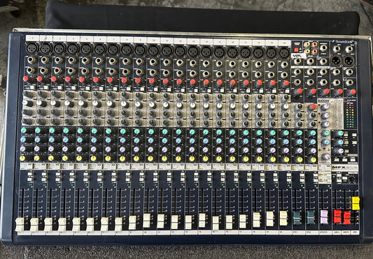 Soundcraft MFX20/2 20-Channel Mixer
